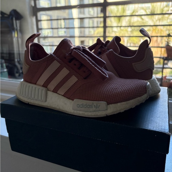 PINK SALMON ADIDAS NMDs - Picture 6 of 7